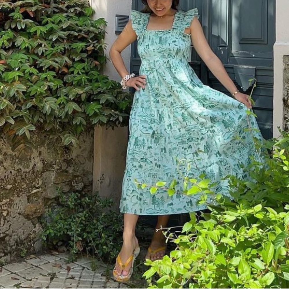 Super cute hill house nap dress, condition like new!